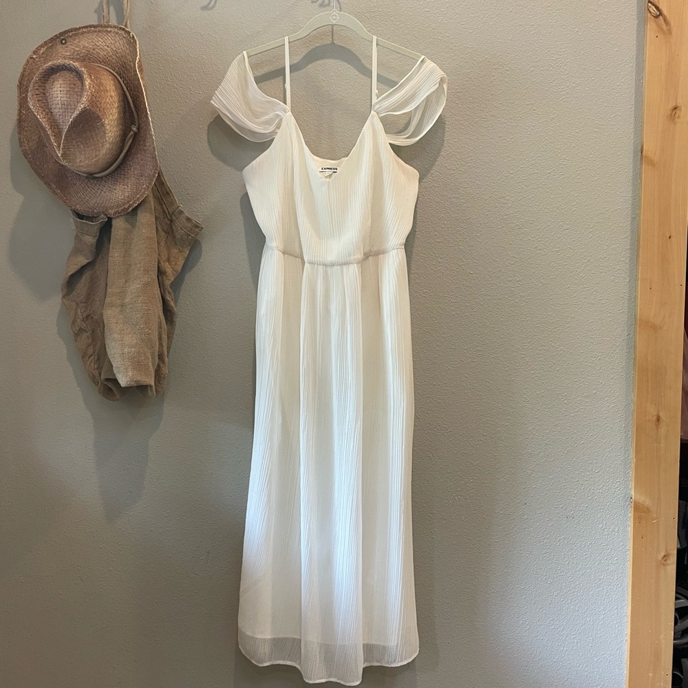 Express White Flutter Sleeve Midi Dress